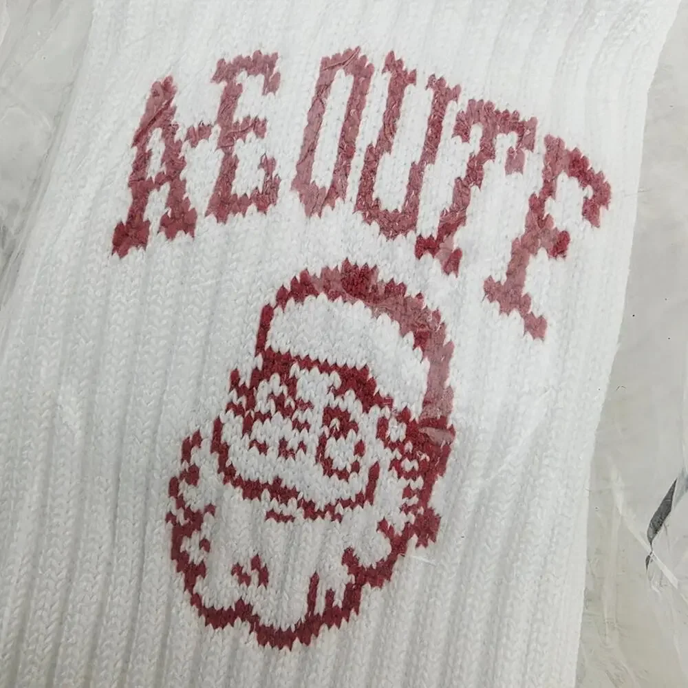American Eagle White Red Dad’s Crew Socks NWT Mens One Size Super Soft Festive